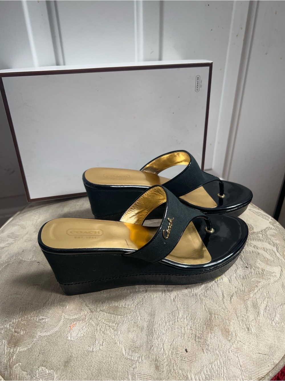 Coach Felicia Black Canvas Patent Wedge Thong Sandals Sz 8.5 new w/box - Picture 7 of 16